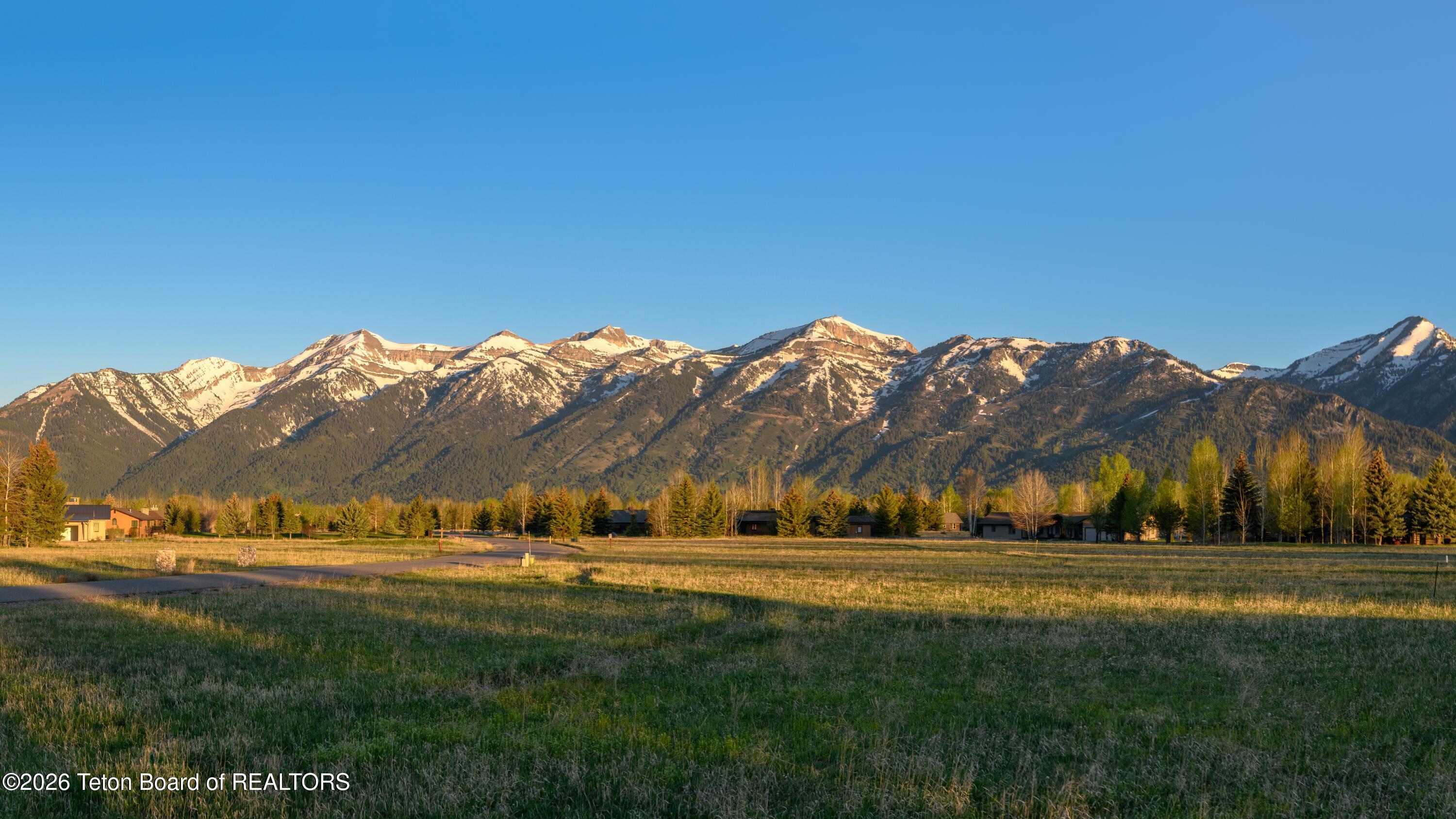 805 East Oatgrass Road Jackson, WY 83001 - Photo 7 of 10 _SES2459-HDR-Pano
