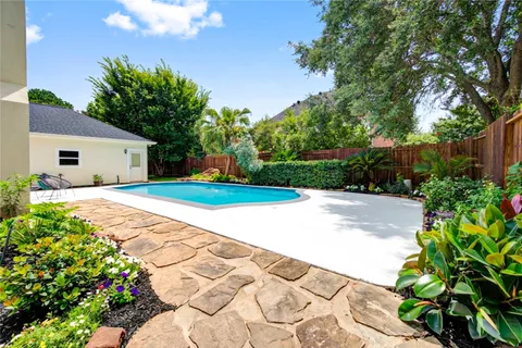 $998,000 | 13607 Starlight Harbour Court, Houston, TX 77077