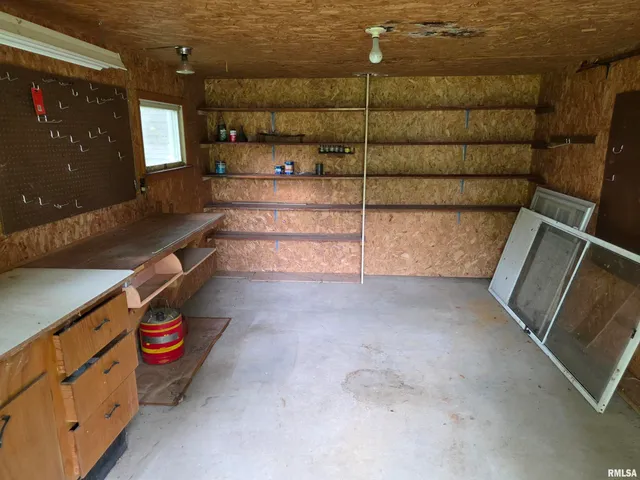 $110,000 | 516 Frederick Street, Herrin, IL 62948