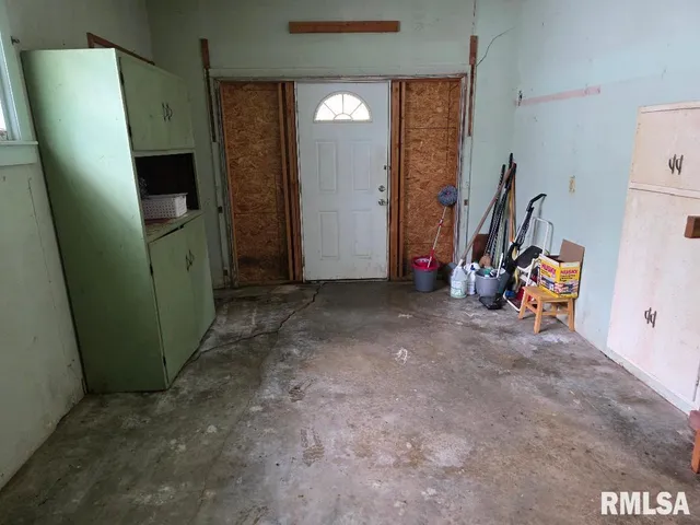 $110,000 | 516 Frederick Street, Herrin, IL 62948