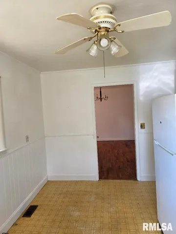 $110,000 | 516 Frederick Street, Herrin, IL 62948