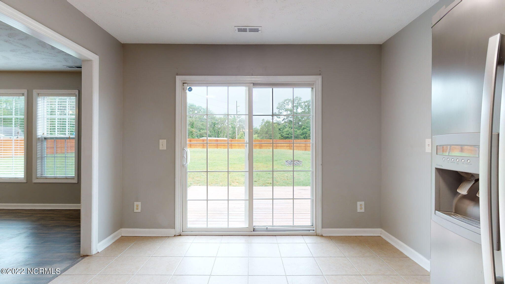 101 Dawson Place Road Jacksonville, NC 28540 - Photo 11 of 55 Breakfast Nook Area