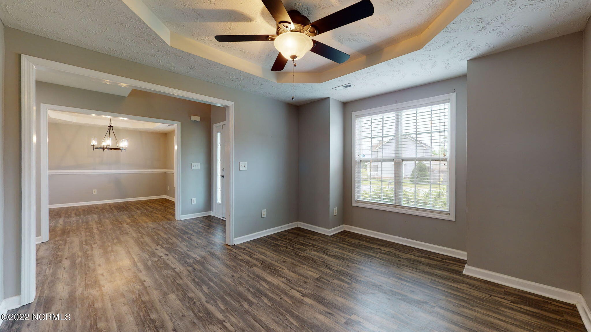 101 Dawson Place Road Jacksonville, NC 28540 - Photo 6 of 55 formal living room