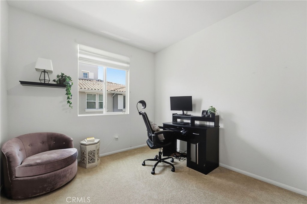 2245 Rolling River Lane, Unit 5 Simi Valley, CA 93063 - Photo 38 of 53