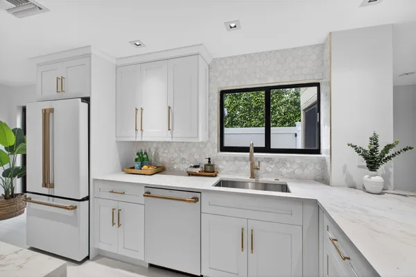 $1,950,000 | 6550 North Ocean Boulevard, Unit 1, Ocean Ridge, FL 33435
