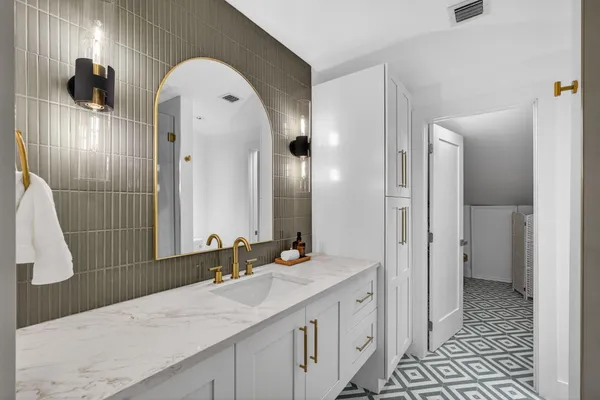 $1,950,000 | 6550 North Ocean Boulevard, Unit 1, Ocean Ridge, FL 33435