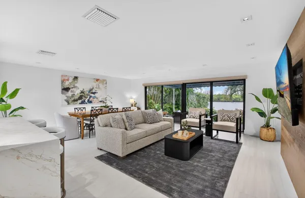 $1,950,000 | 6550 North Ocean Boulevard, Unit 1, Ocean Ridge, FL 33435