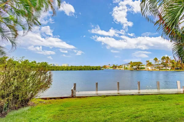 $1,950,000 | 6550 North Ocean Boulevard, Unit 1, Ocean Ridge, FL 33435