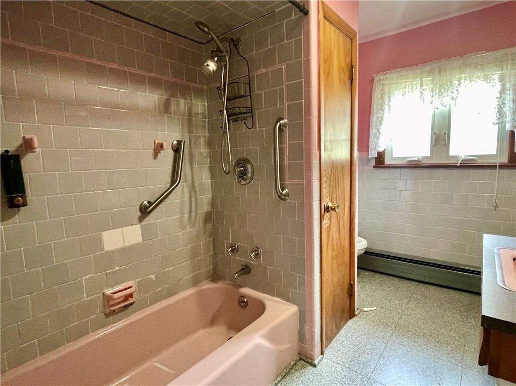 182 Highland Street Woonsocket, RI 02895 - Photo 20 of 29