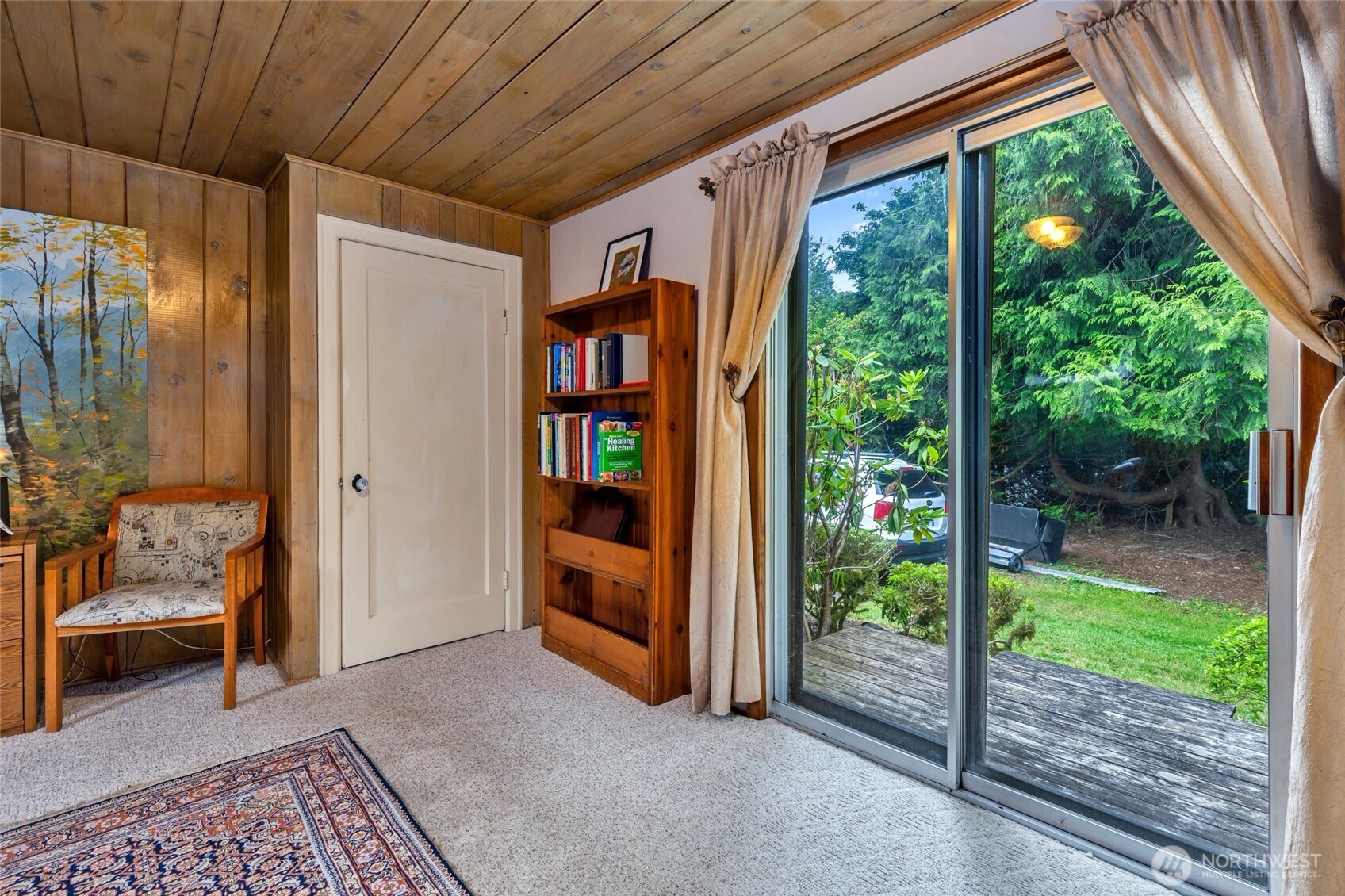 23606 Tiger Mountain Road Southeast Issaquah, WA 98027 - Photo 25 of 39 a house view with a garden space