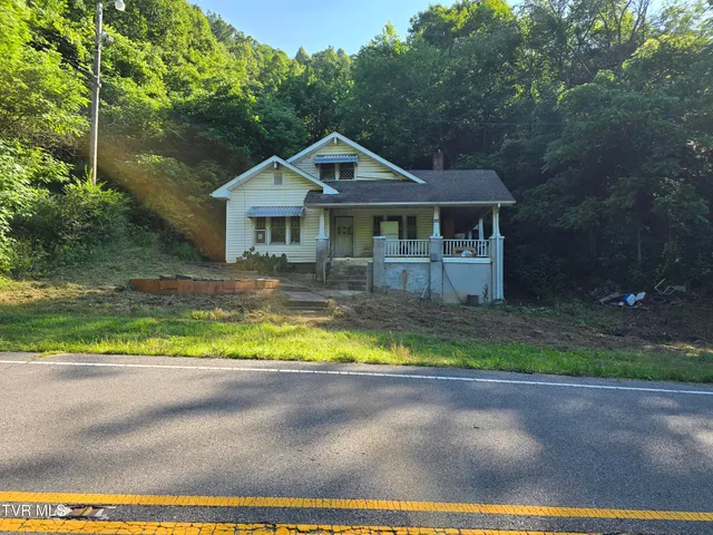 $99,900 | 14461 Bristol Highway, Bristol, VA 24202