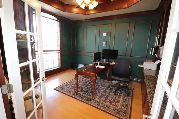 $655,500 | 505 Country Club Drive, Henrietta, TX 76365