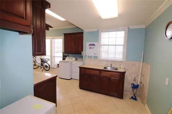 $655,500 | 505 Country Club Drive, Henrietta, TX 76365