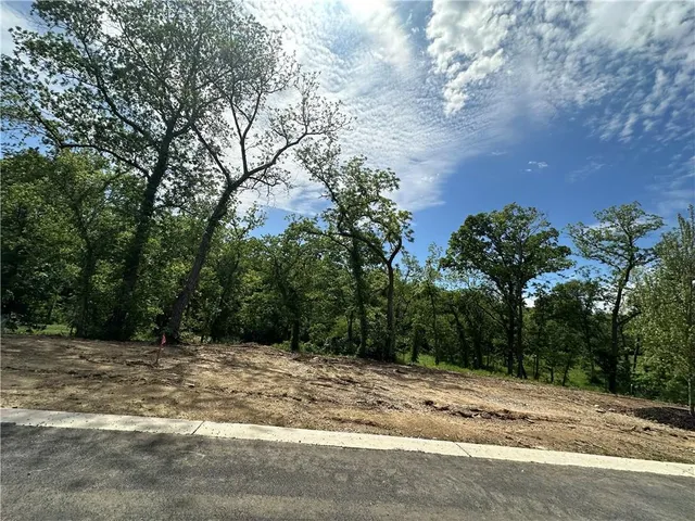 $519,900 | Lot 12 Copper Hill Drive, Parkville, MO 64152