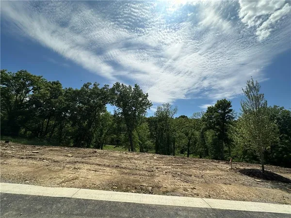 $519,900 | Lot 12 Copper Hill Drive, Parkville, MO 64152