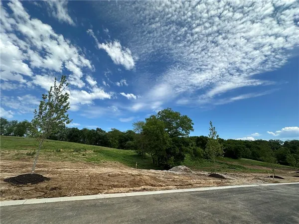 $519,900 | Lot 12 Copper Hill Drive, Parkville, MO 64152