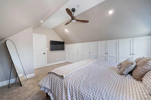 $649,000 | 9 Copper Lane, Levittown, NY 11756