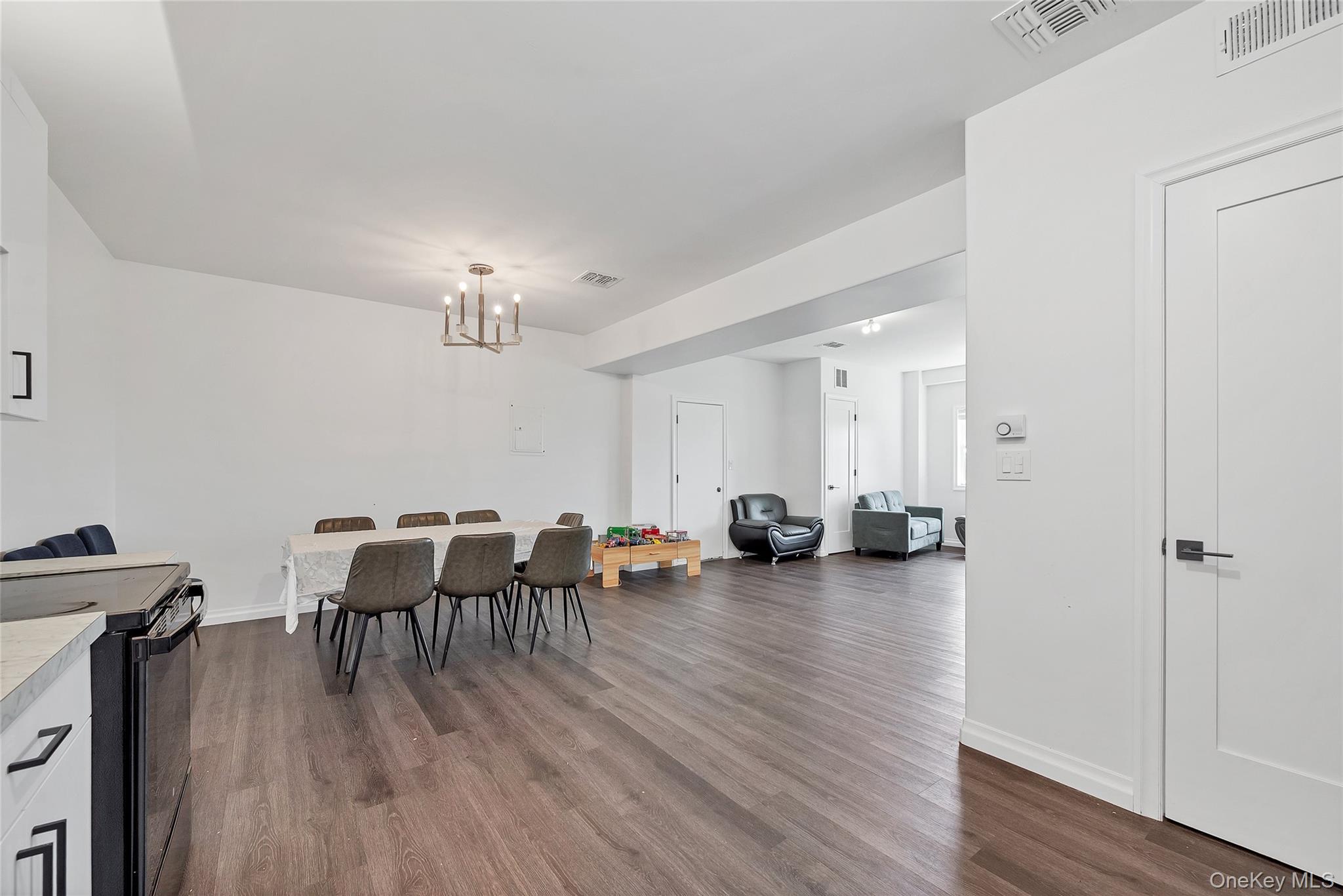 31 Walnut Ridge Lane Bloomingburg, NY 12721 - Photo 35 of 50 a view of a livingroom with furniture and hardwood floor
