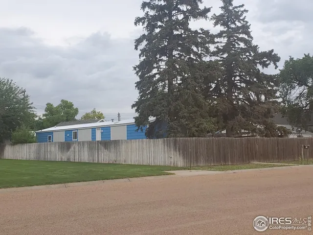 $115,000 | 114 East 3rd Street, Julesburg, CO 80737