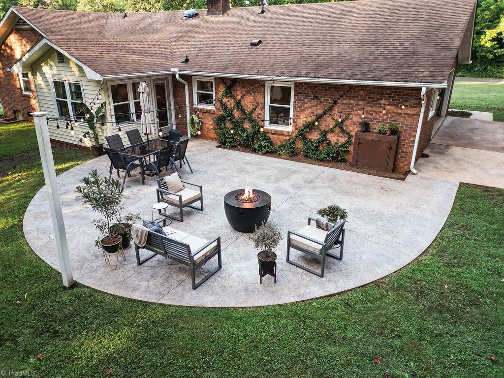 205 Random Road Mocksville, NC 27028 - Photo 5 of 41 Gallery Image 5