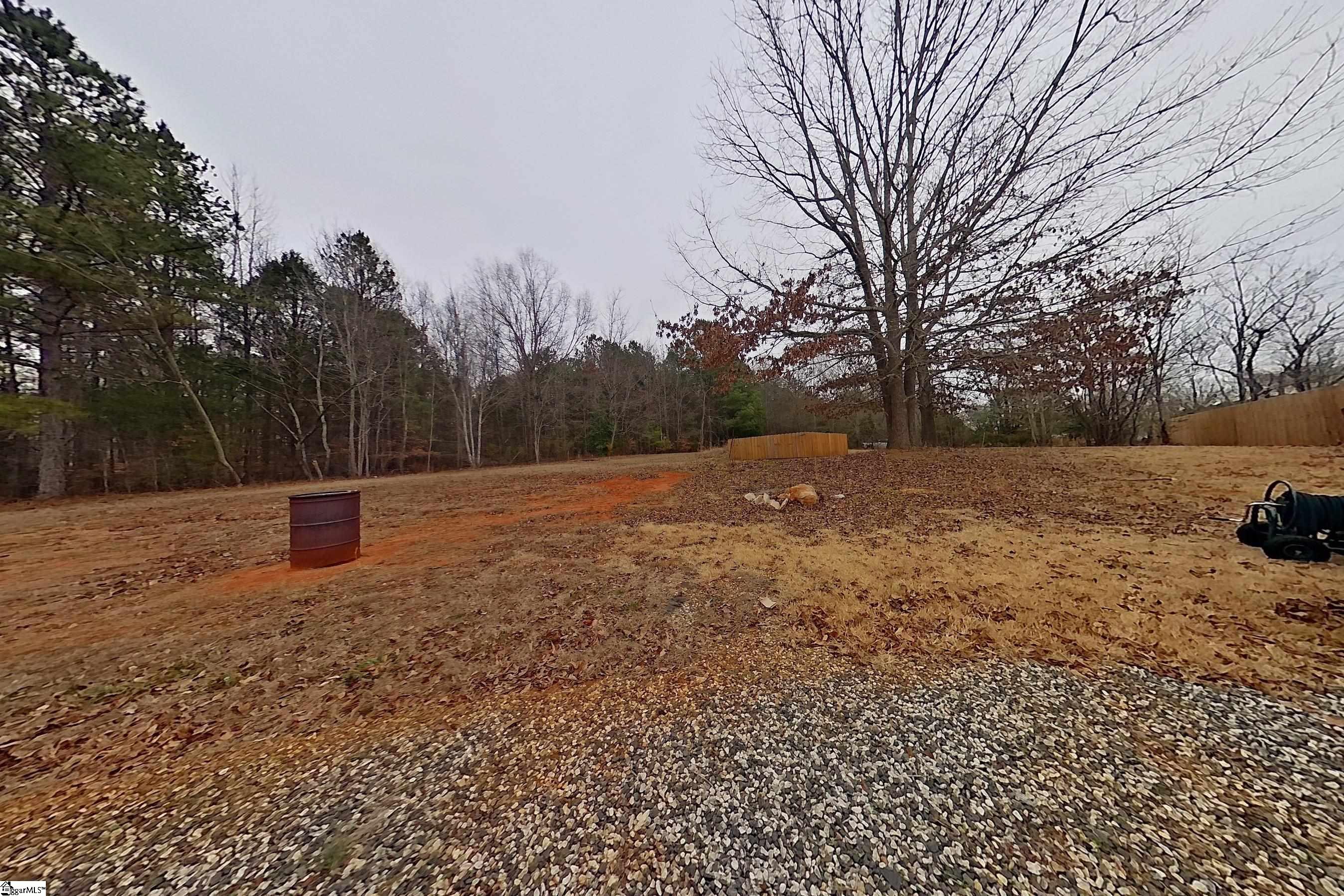 1013 Pearson Road Woodruff, SC 29388 - Photo 28 of 38