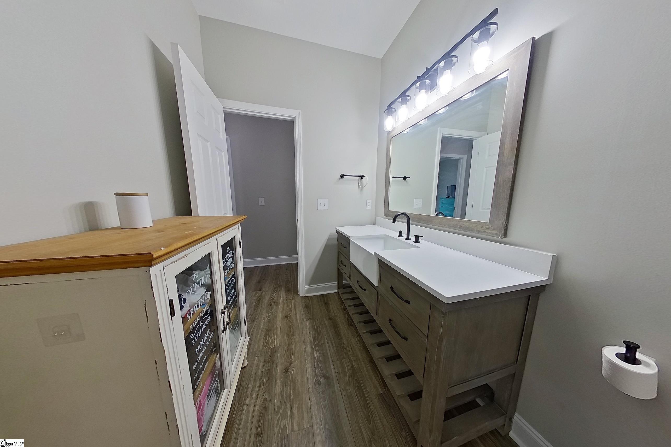 1013 Pearson Road Woodruff, SC 29388 - Photo 9 of 38