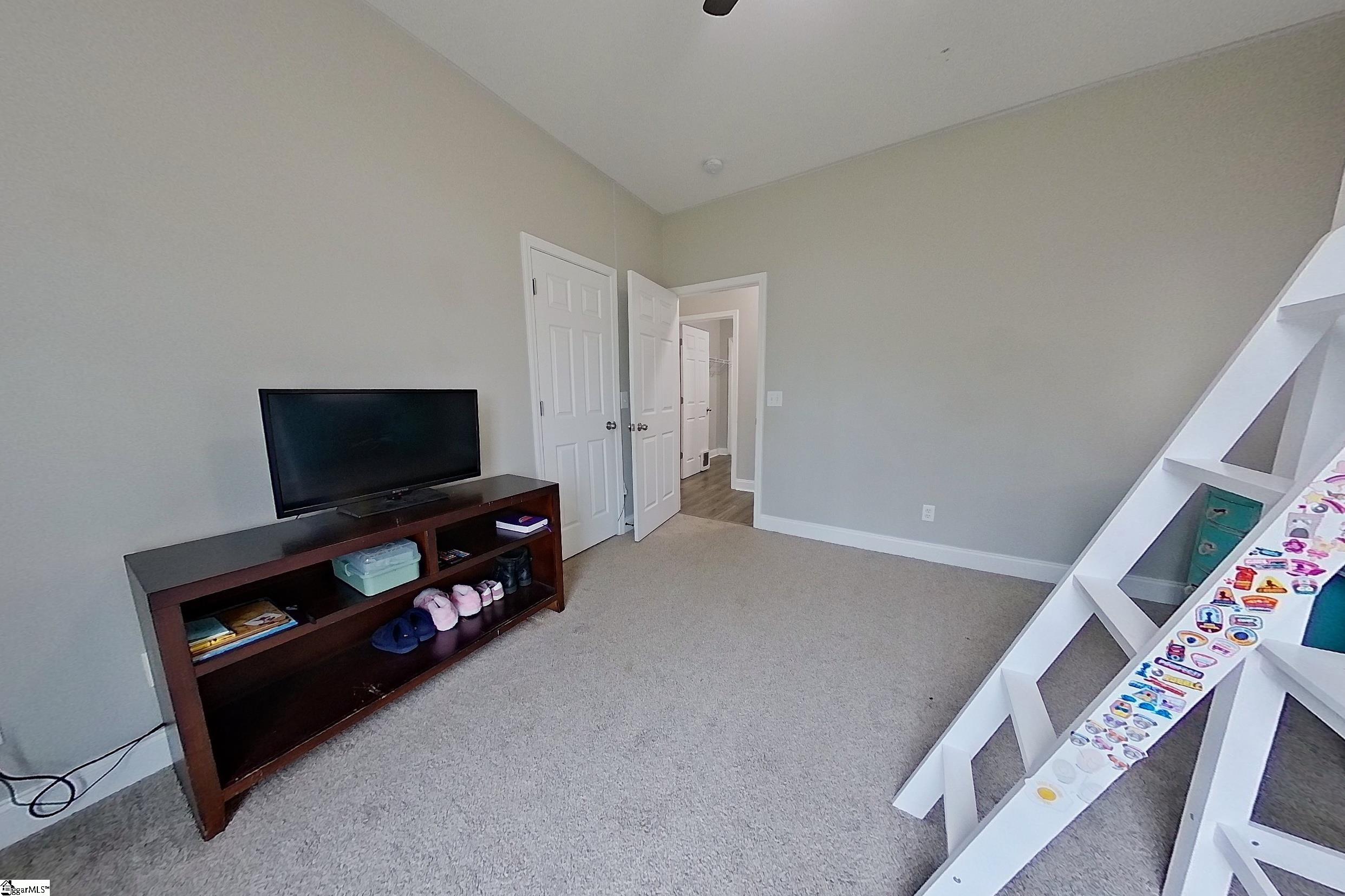 1013 Pearson Road Woodruff, SC 29388 - Photo 10 of 38