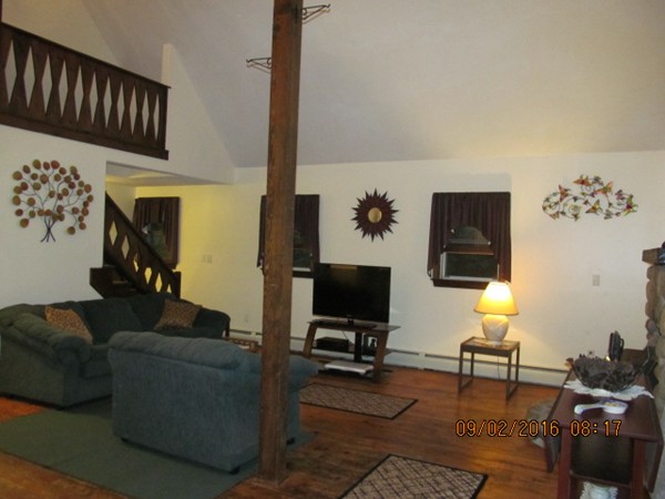 6 Rocky Hill Road Freetown, MA 02702 - Photo 3 of 16 Gallery Image 3
