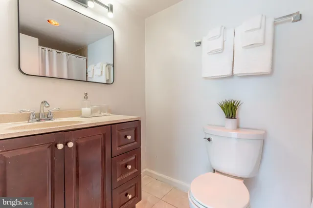 $575,000 | 4515 Willard Avenue, Unit 609, Chevy Chase, MD 20815