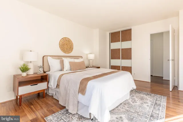 $575,000 | 4515 Willard Avenue, Unit 609, Chevy Chase, MD 20815