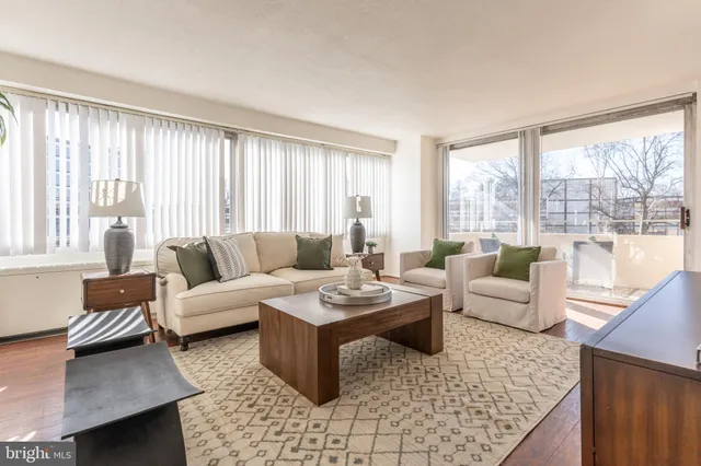 $575,000 | 4515 Willard Avenue, Unit 609, Chevy Chase, MD 20815