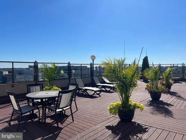 $575,000 | 4515 Willard Avenue, Unit 609, Chevy Chase, MD 20815