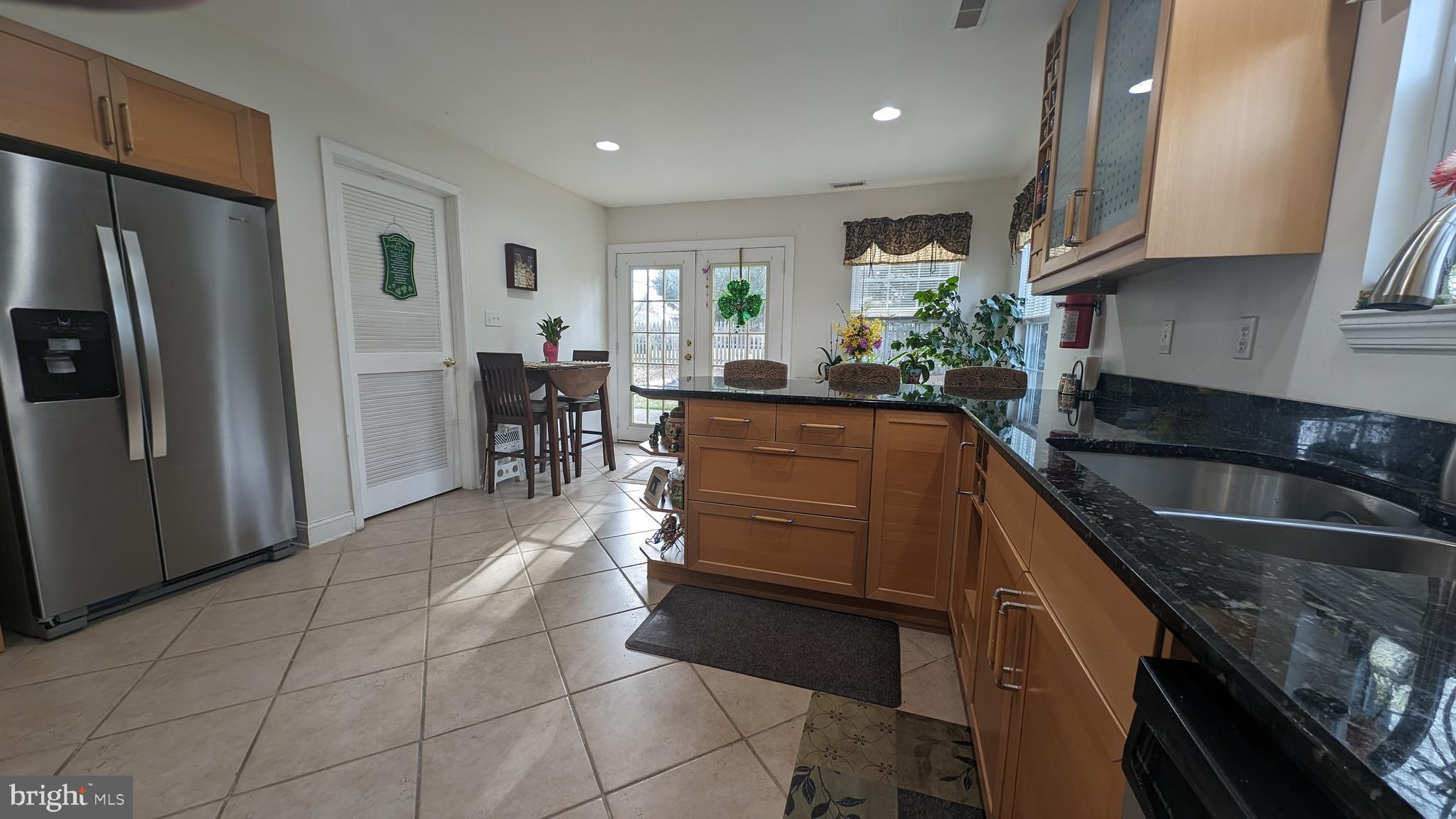 531 Manor Road Beverly, NJ 08010 - Photo 15 of 32 Gallery Image 15