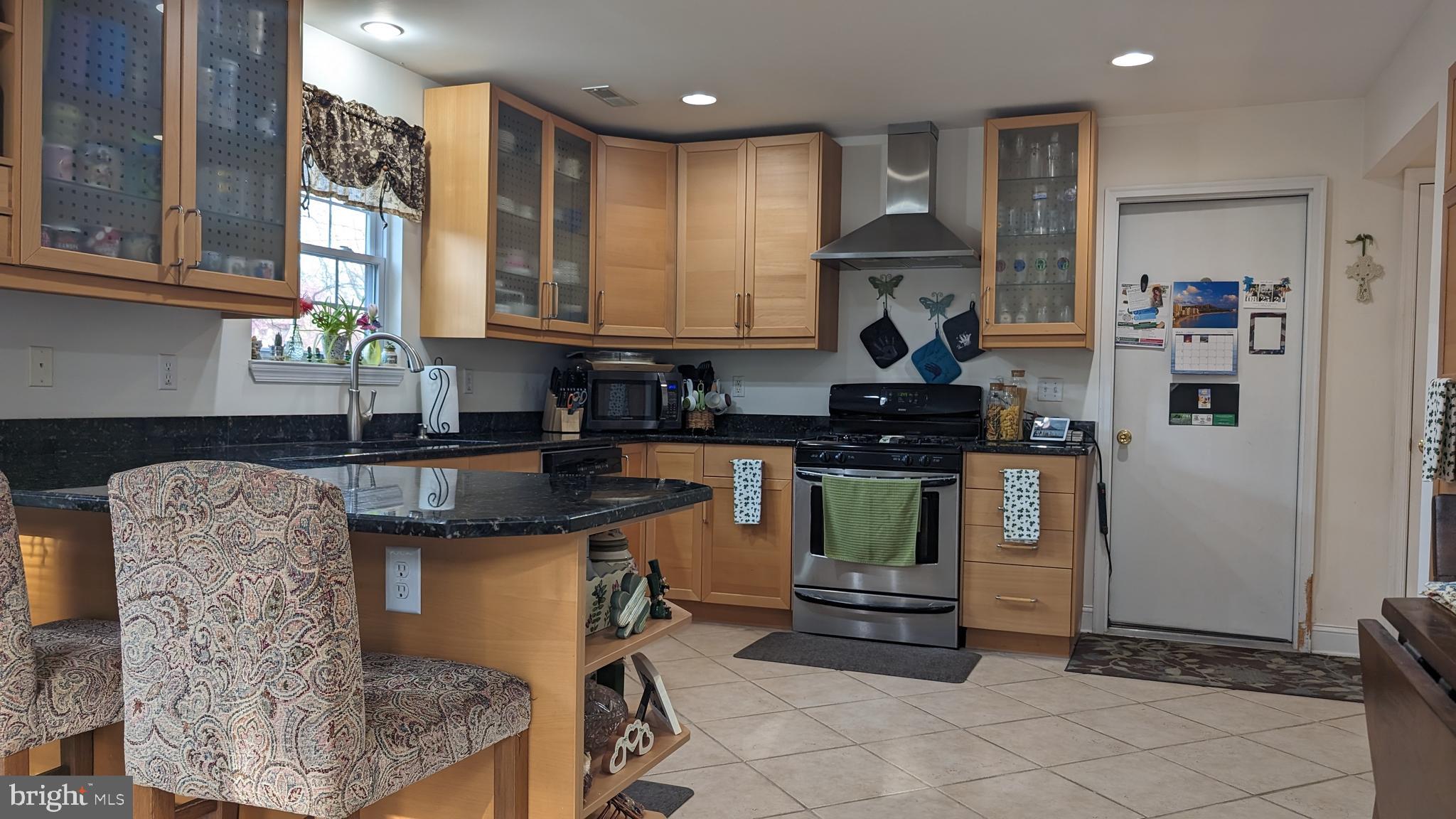 531 Manor Road Beverly, NJ 08010 - Photo 16 of 32 Gallery Image 16