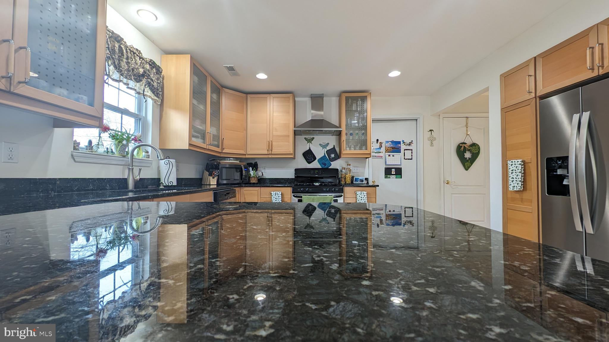 531 Manor Road Beverly, NJ 08010 - Photo 18 of 32 Gallery Image 18