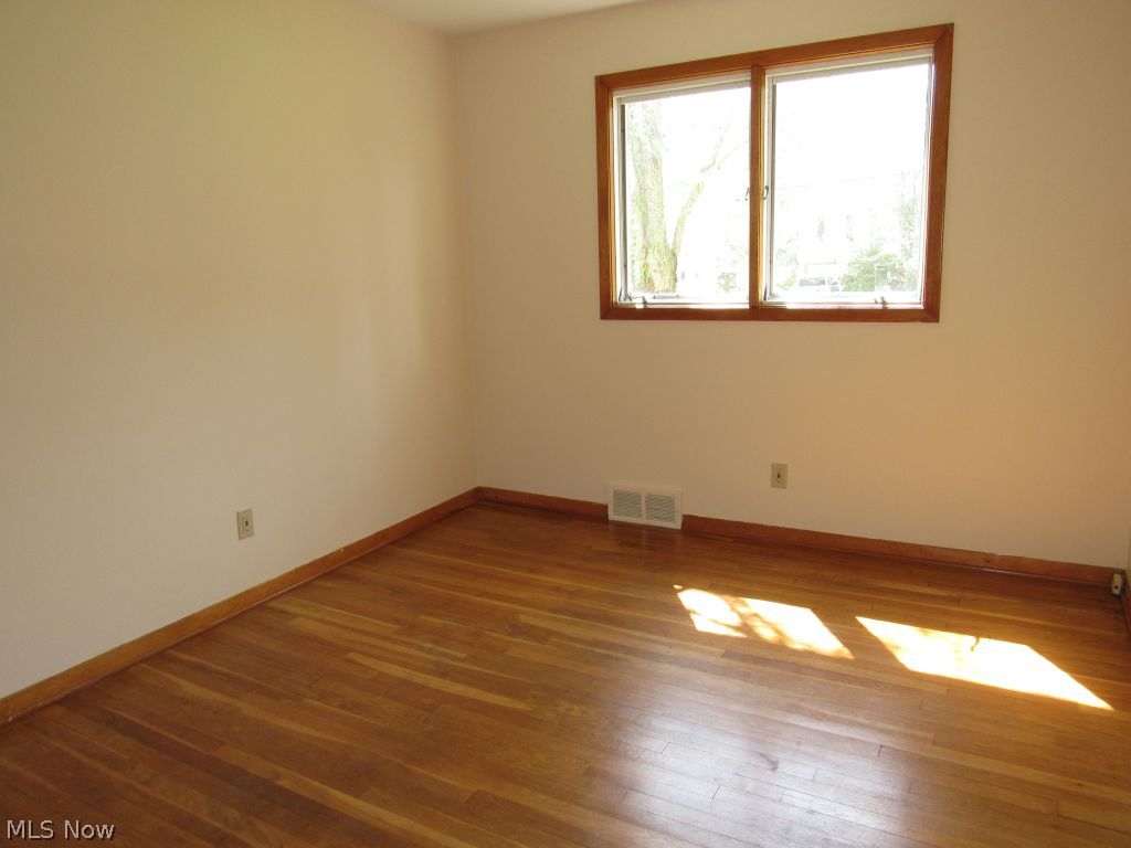 114 Laurel Road Chagrin Falls, OH 44022 - Photo 13 of 18 Gallery Image 13