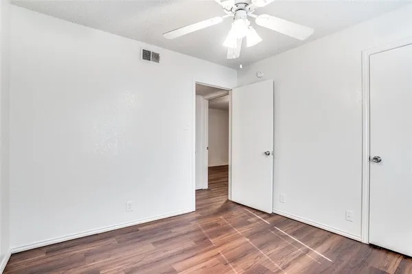 $1,400 | 2820 Ridgecrest Drive, Fort Worth, TX 76133