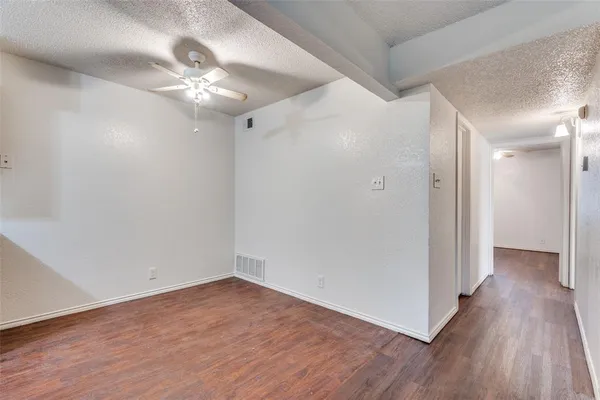 $1,400 | 2820 Ridgecrest Drive, Fort Worth, TX 76133