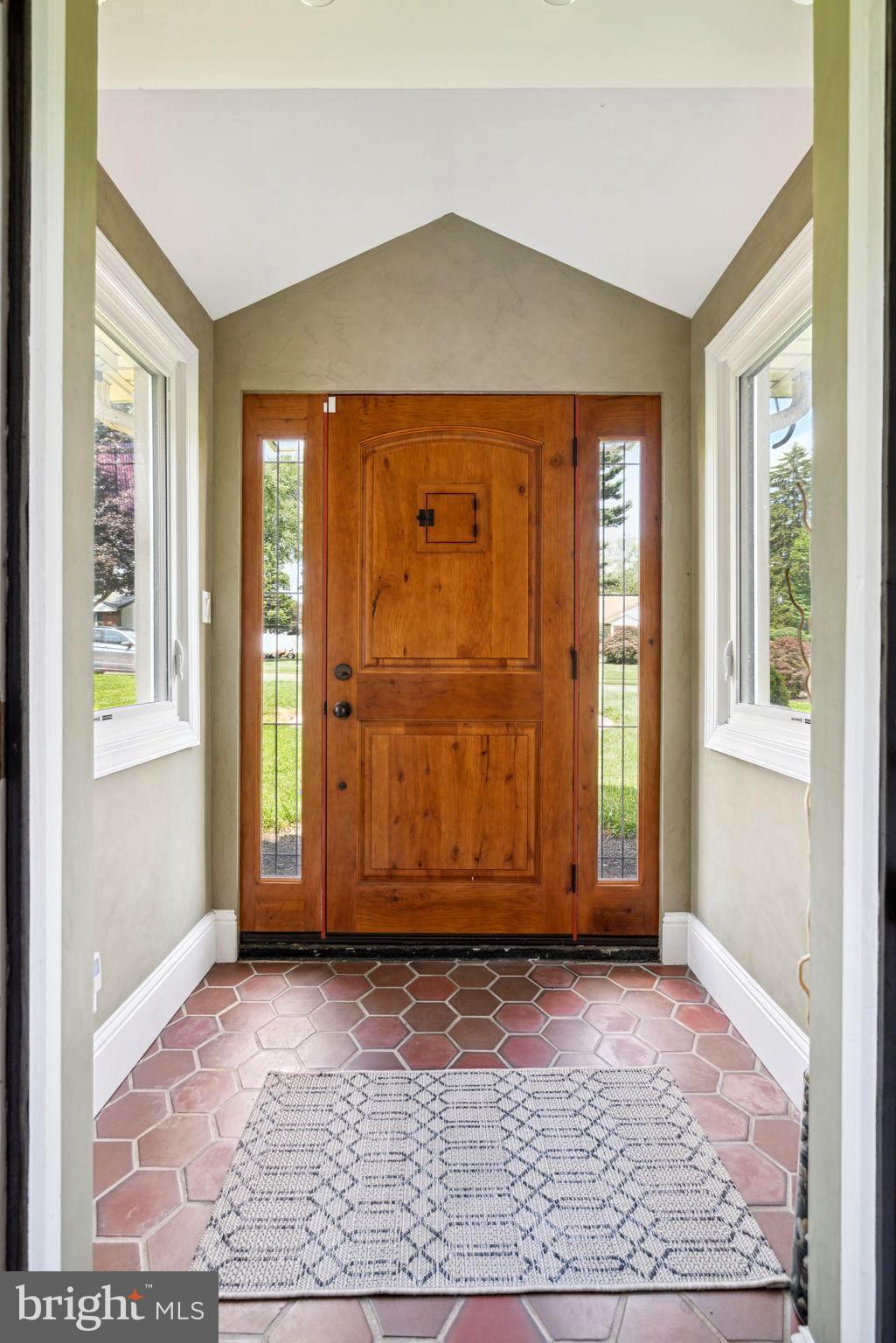 742 Suffolk Road Jenkintown, PA 19046 - Photo 4 of 55 Entrance
