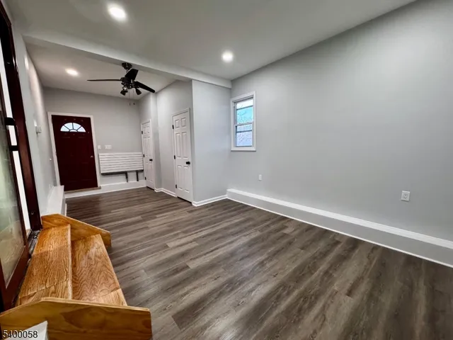 $550,000 | 3 Fulper Place, Clinton, NJ 08809