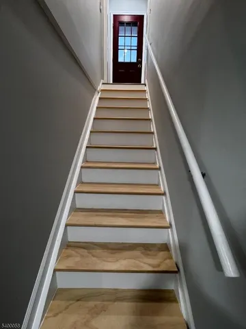 $550,000 | 3 Fulper Place, Clinton, NJ 08809