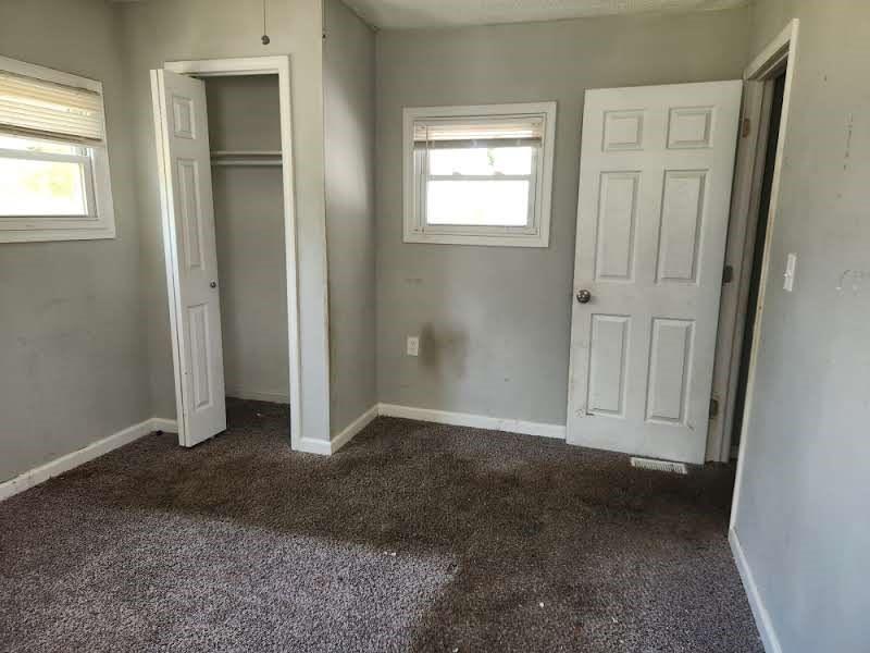 913 South Main Road Independence, MO 64056 - Photo 13 of 20