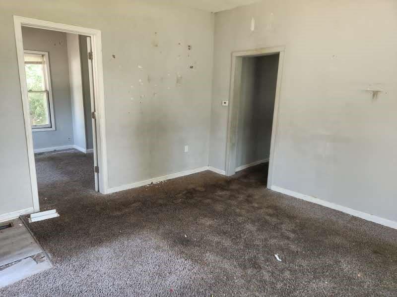 913 South Main Road Independence, MO 64056 - Photo 7 of 20