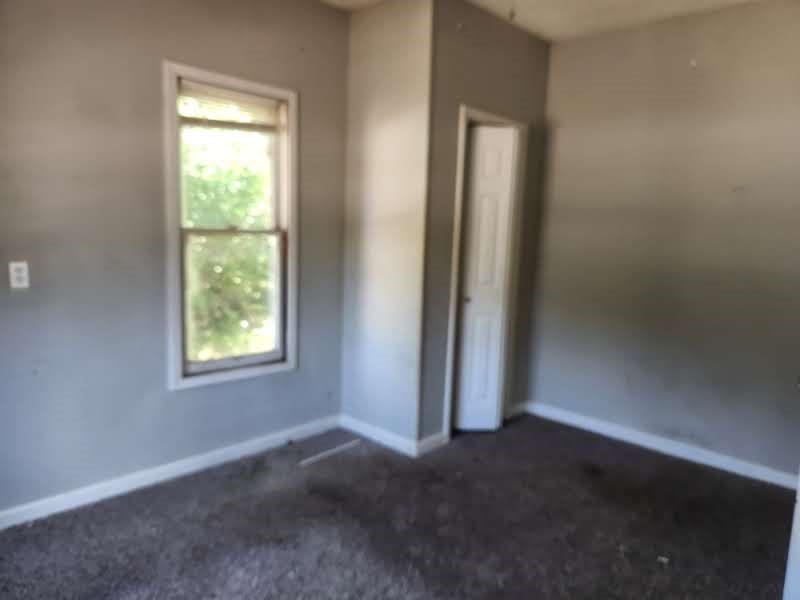 913 South Main Road Independence, MO 64056 - Photo 8 of 20