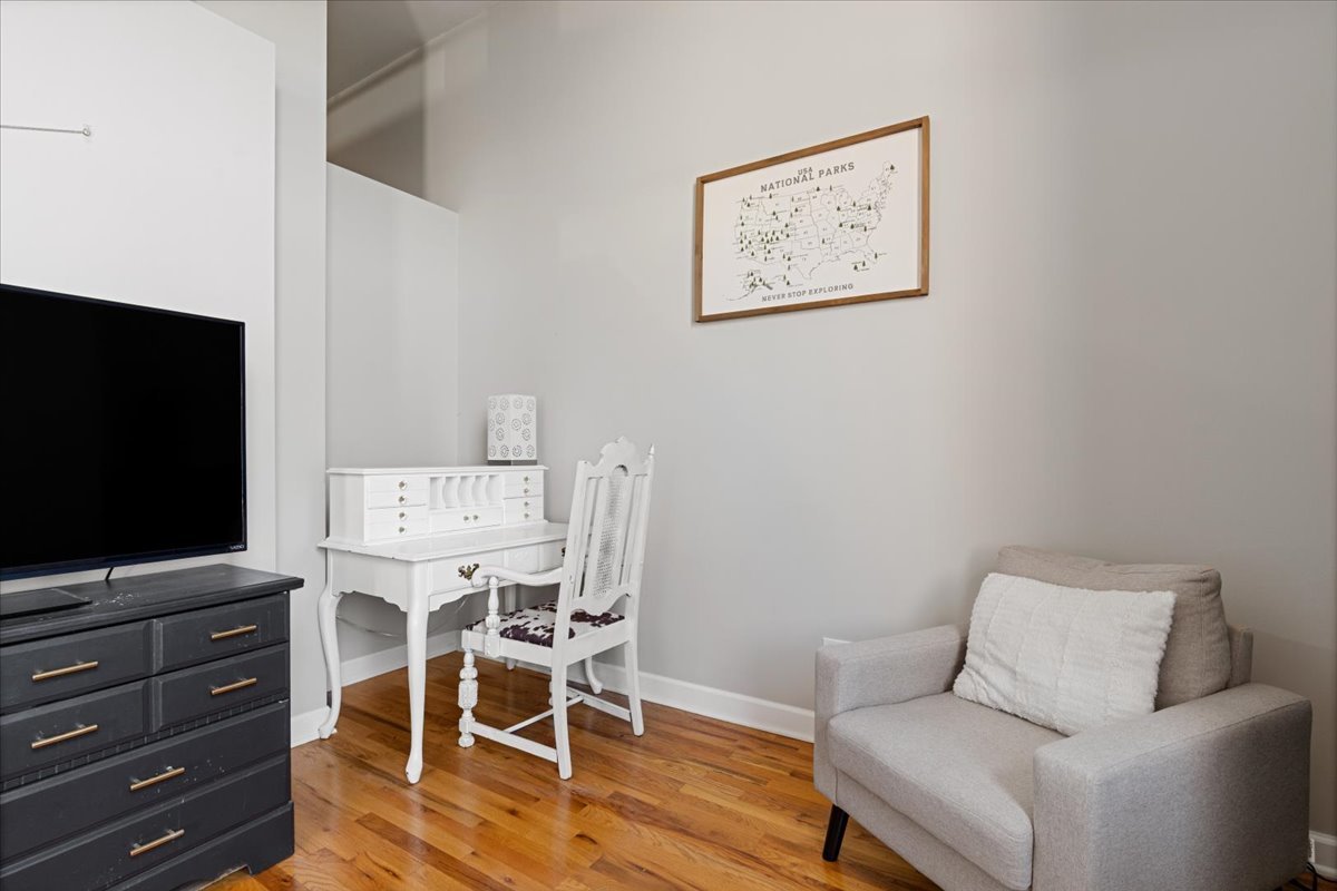 824 West Superior Street, Unit 306 Chicago, IL 60642 - Photo 8 of 15