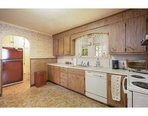 34 St Marys Road Milton, MA 02186 - Photo 8 of 22 Gallery Image 8