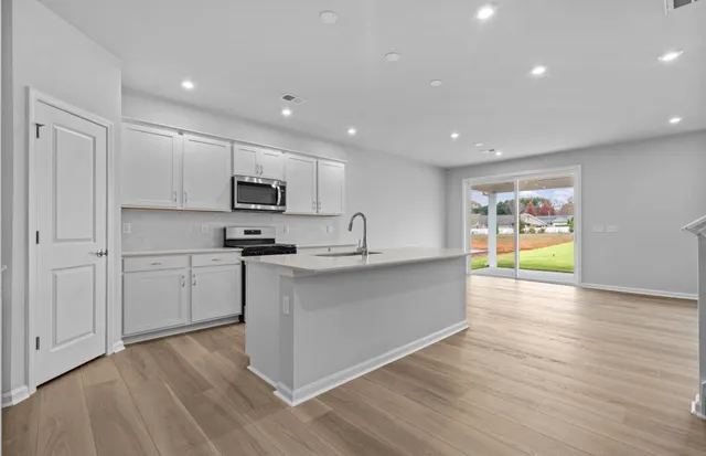 $369,990 | 1212 Fox Holw Street, Spartanburg, SC 29303