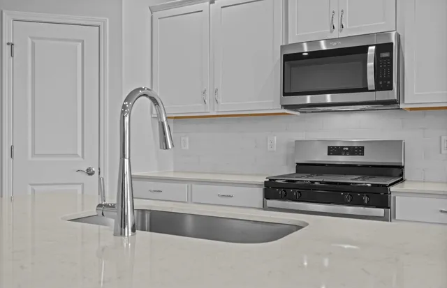 $369,990 | 1212 Fox Holw Street, Spartanburg, SC 29303