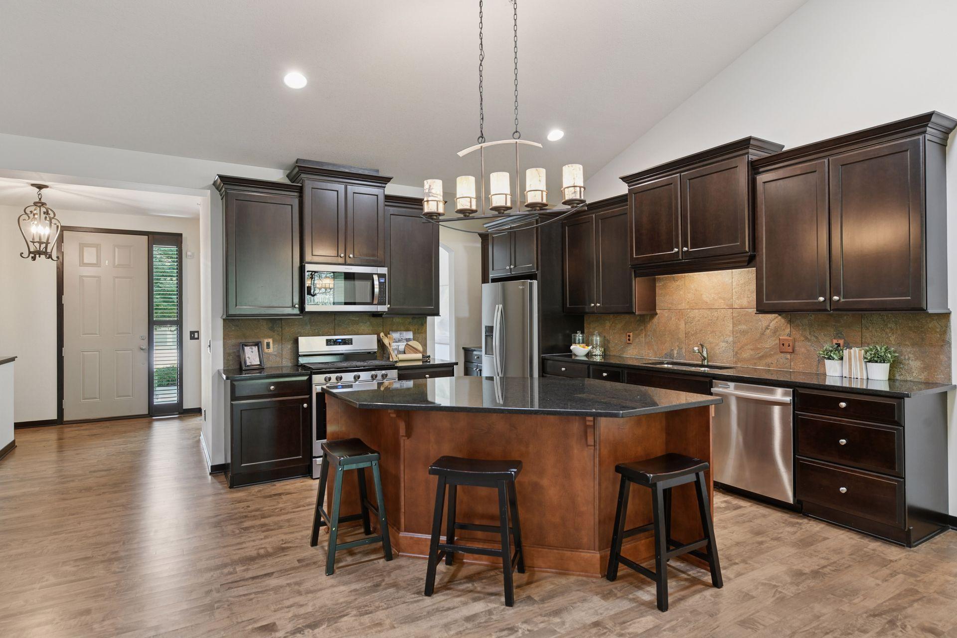 8627 Lake Riley Drive Chanhassen, MN 55317 - Photo 5 of 47