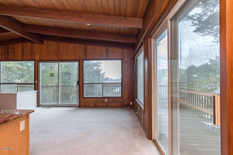 145 South Point Street Depoe Bay, OR 97341 - Photo 8 of 20 southpoint-backlightmarketing-23